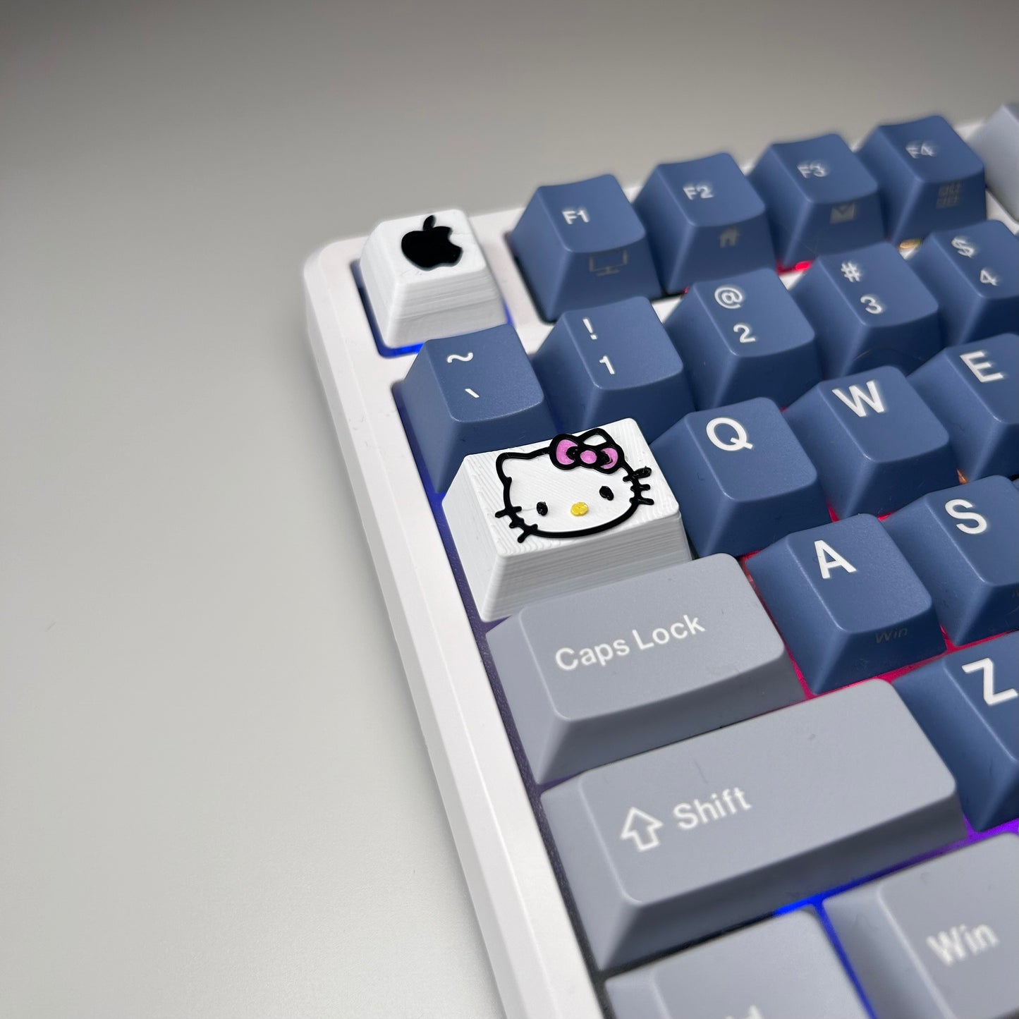 Hello Kitty Keycap